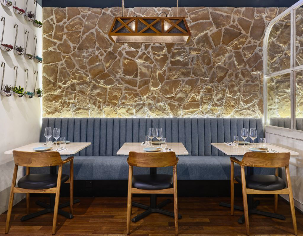 Lou Lou Restaurant